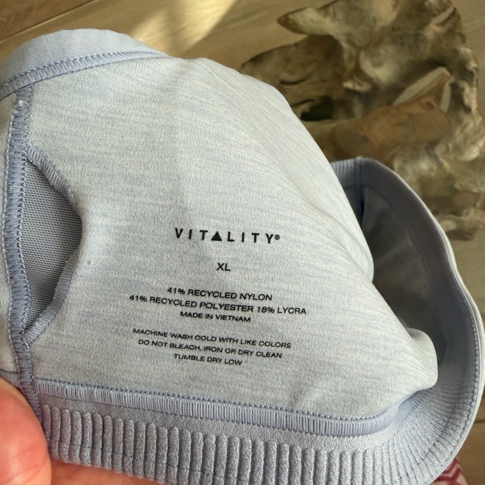 NWOT Vitality Daydream V Sports Bra - Picture 6 of 6